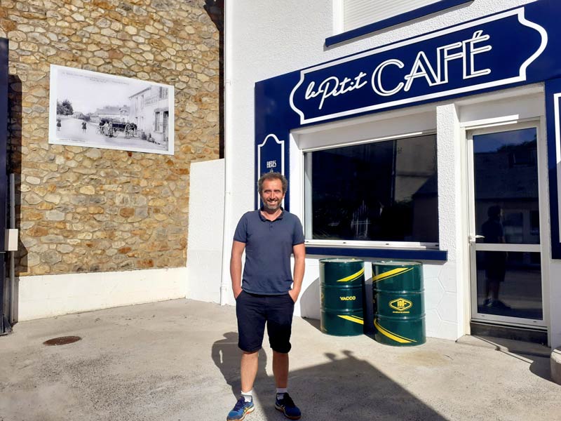 Bar Tabac - Le Petit Cafe // St Vincent Des Landes